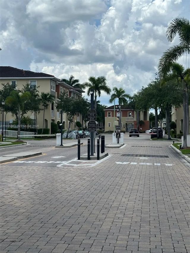 2 of 11 - 10800 Nw 88th Terrace #213, Doral, FL