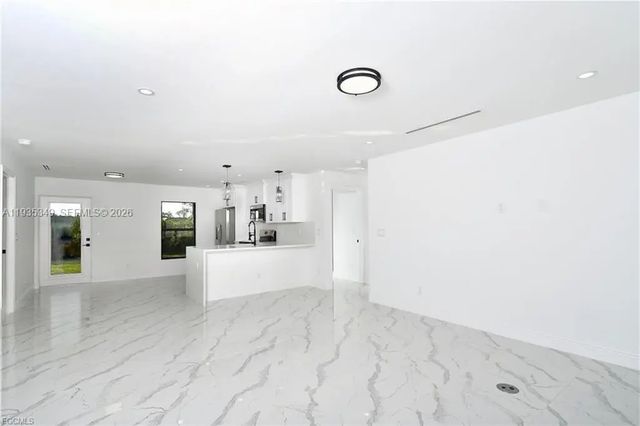 5 of 34 - 3417 57th Street W, , FL