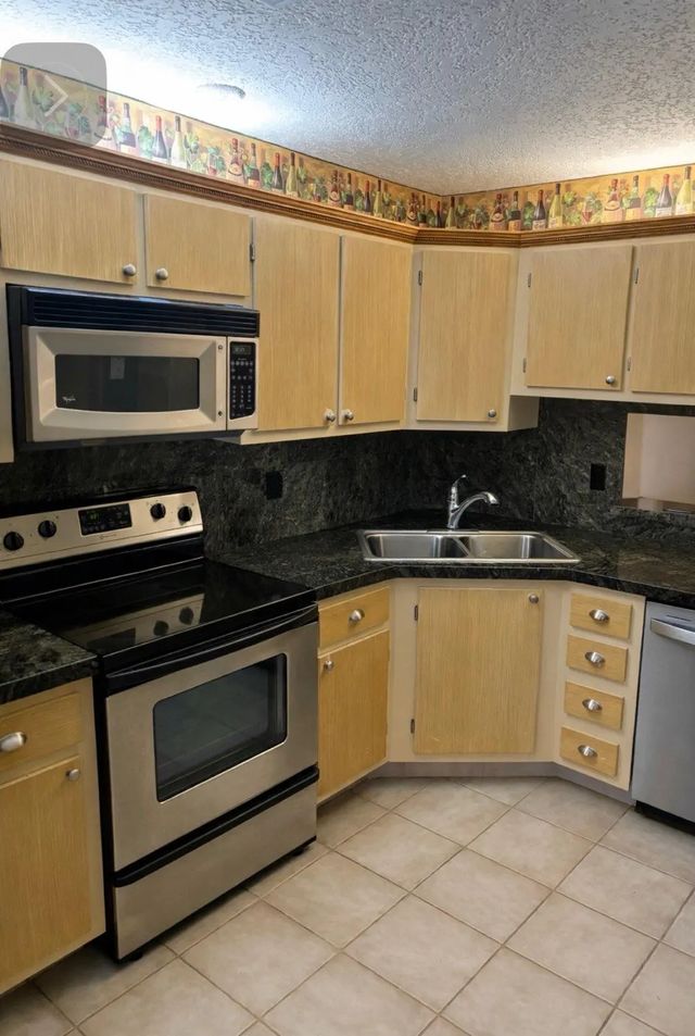 4 of 23 - 5379 Mariesa Avenue, West Palm Beach, FL