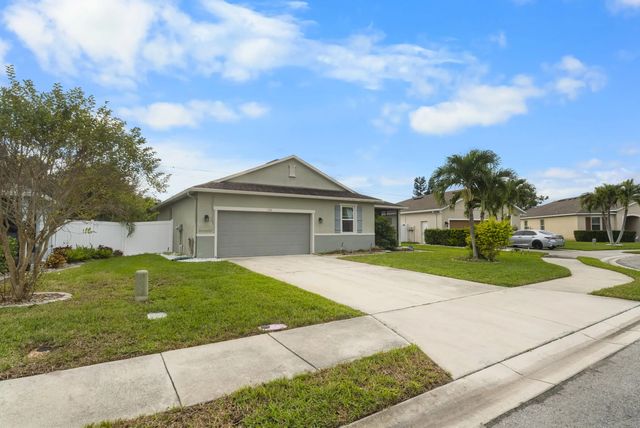 2 of 42 - 110 65th Avenue E, Bradenton, FL