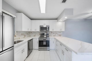 Photo of Listing #R11149896