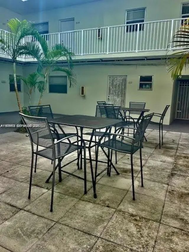 12890 Ne 8th Avenue #102, North Miami