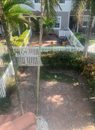 Photo of Listing #R11149909