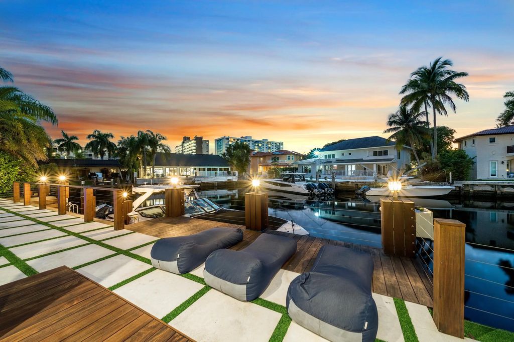 16430 Ne 30th Avenue, North Miami Beach
