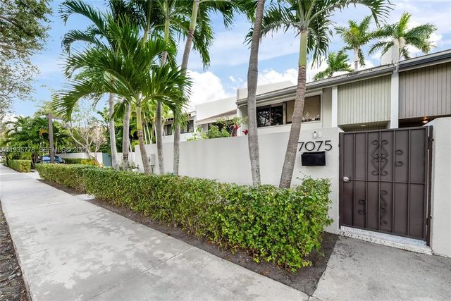 7075 Sw 67th Avenue #14, South Miami
