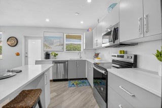 Photo of Listing #R11150013