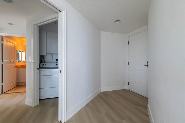 2 of 29 - 350 N Federal Highway #512, Boynton Beach, FL