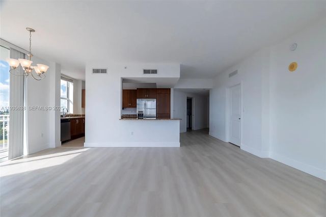 5 of 29 - 350 N Federal Highway #512, Boynton Beach, FL