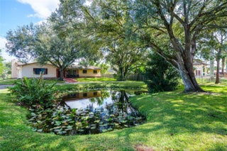 Photo of Listing #F10542433