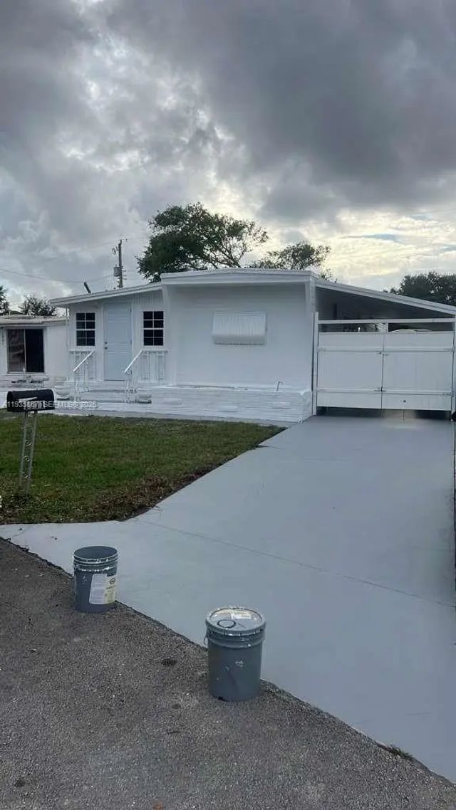 1911 Sw 87th Avenue, Davie