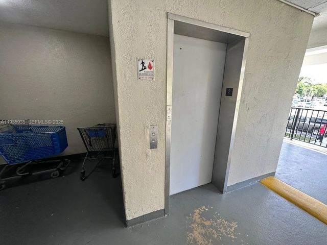 5 of 17 - 1875 W 56th Street #301, Hialeah, FL