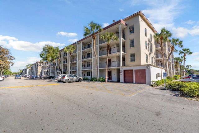 2600 Nw 49th Avenue #309, Lauderdale Lakes