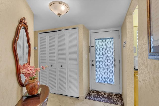 4 of 25 - 4850 Nw 29th Court #221, Lauderdale Lakes, FL