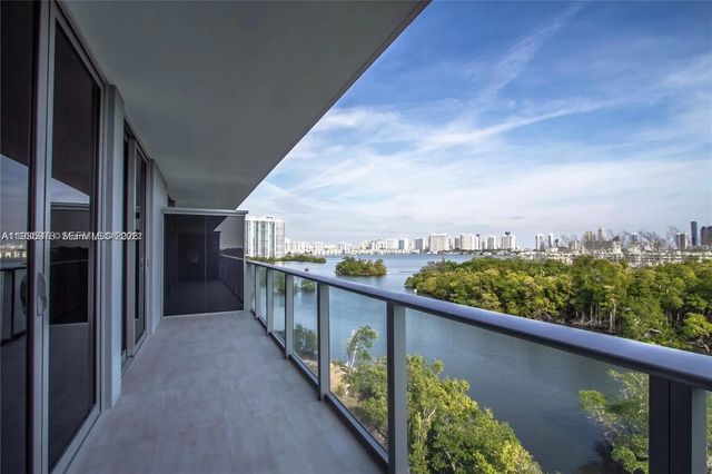 4 of 45 - 16385 Biscayne Boulevard #719, North Miami Beach, FL