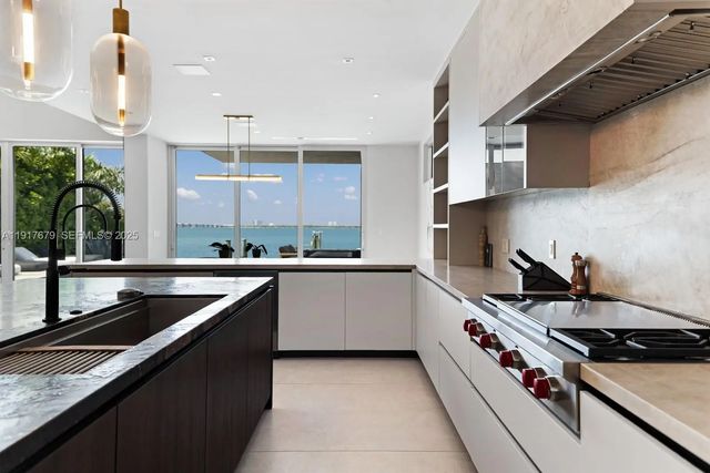 4 of 56 - 1379 N Venetian Way, Miami, FL