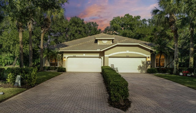 Photo of Listing #R11150104