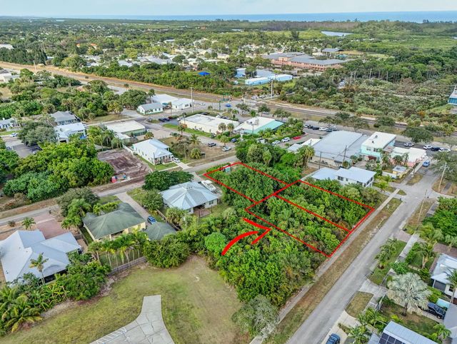 2 of 25 - 9156 Se Mars Street, Hobe Sound, FL