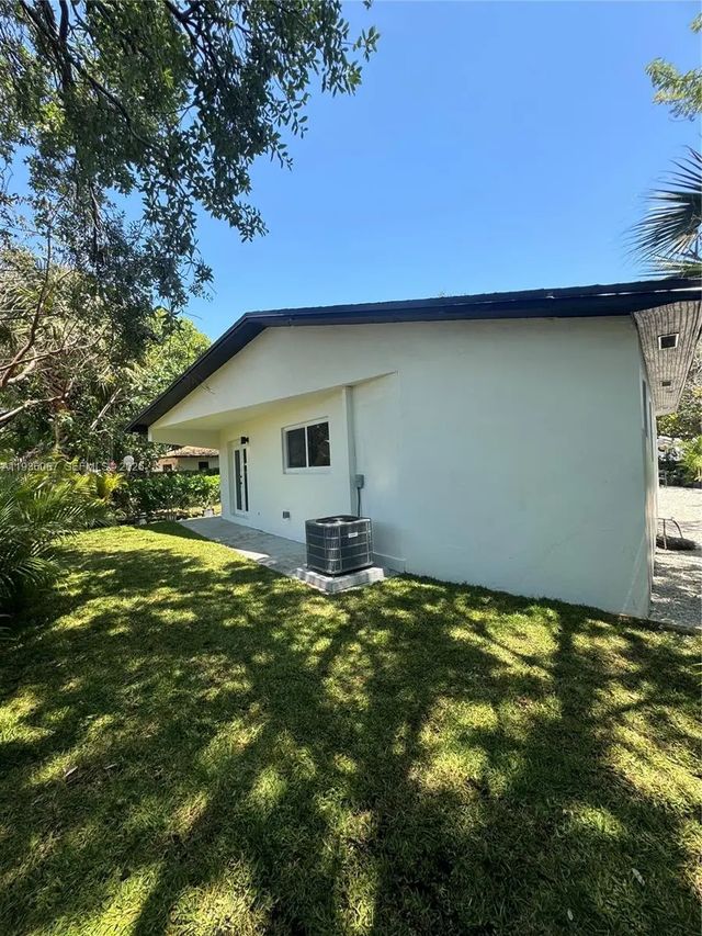 5 of 38 - 111 Nw 7th Avenue, Dania Beach, FL