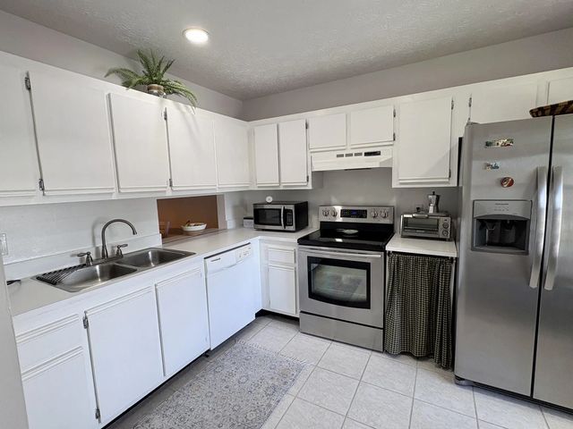 3 of 25 - 1203 S Lakes End Drive #e-2, Fort Pierce, FL