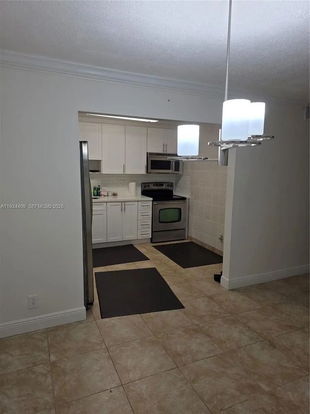 3 of 34 - 1811 Jefferson Street #501, Hollywood, FL