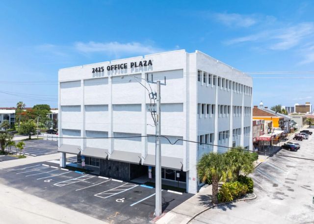 2425 50th Street #100, Fort Lauderdale