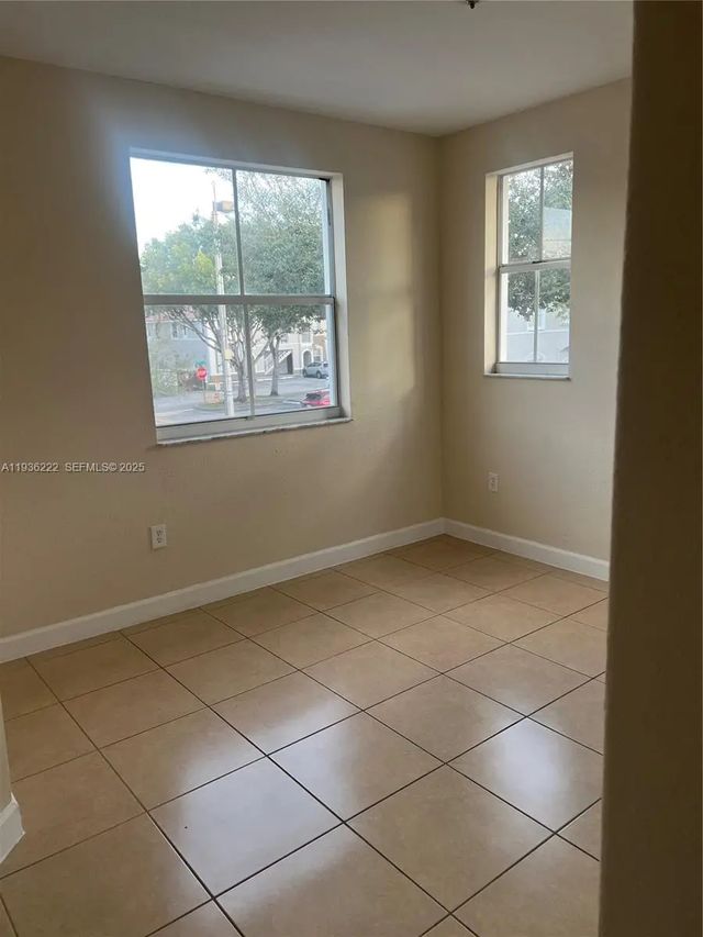 3 of 16 - 2826 Se 16th Place #203, Homestead, FL