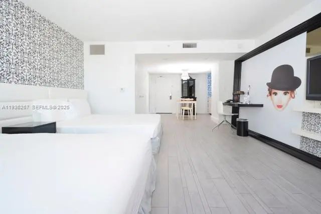 3 of 14 - 1100 West Avenue #1220, Miami Beach, FL