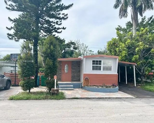 8732 Sw 16th Street, Davie