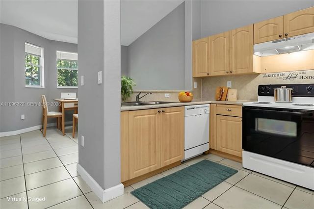 3 of 50 - 1543 Se 25th Street #204, Homestead, FL