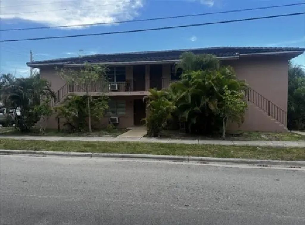 1120 N Sapodilla Avenue #4, West Palm Beach