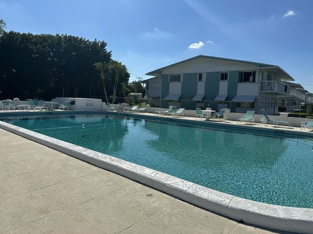 2 of 33 - 2381 Sunset Avenue #216, Lake Worth, FL