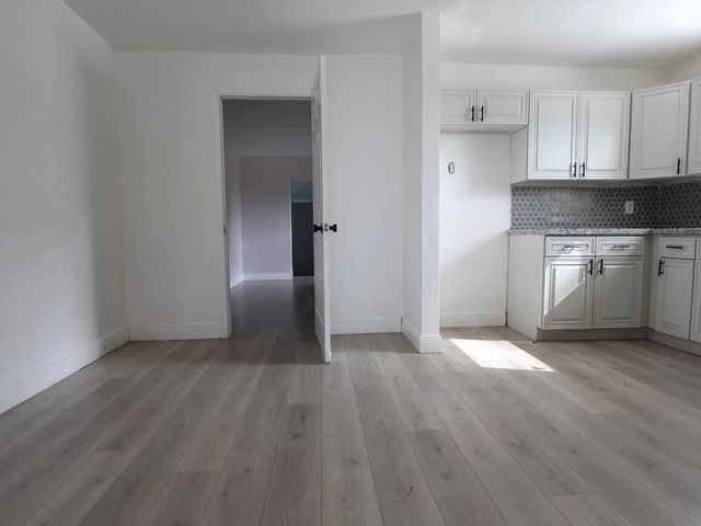 2 of 23 - 4421 Nw 34th Court, Lauderdale Lakes, FL