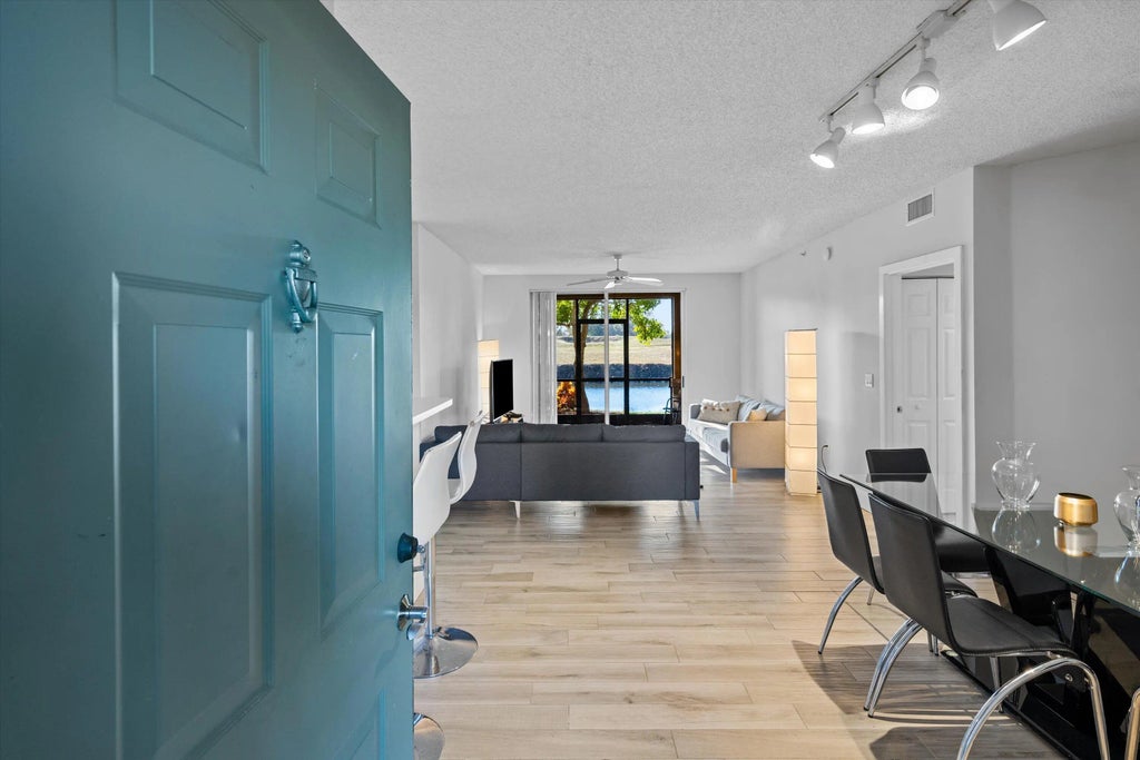 11730 Saint Andrews Place #102, Wellington