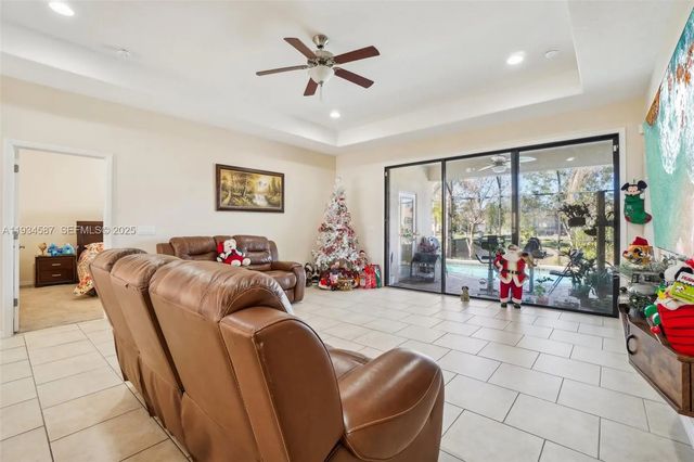 5 of 38 - 310 Villa Sorrento Circle, , FL