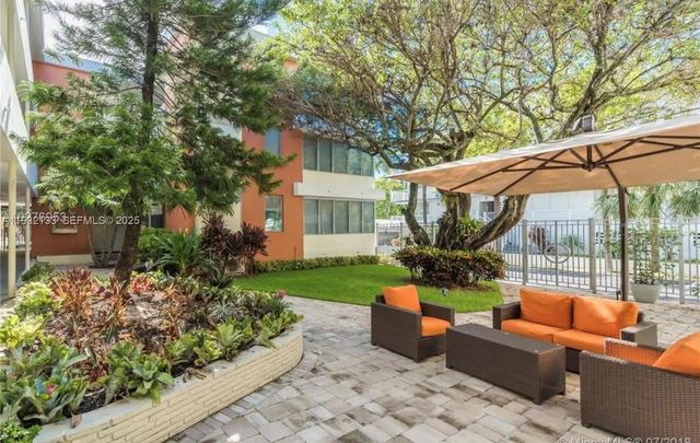10210 Collins Avenue #306, Bal Harbour