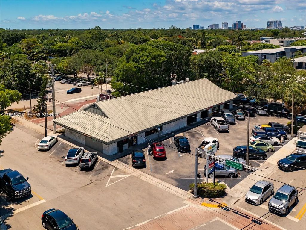 7400 Sw 57th Avenue, South Miami