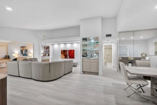 Photo of Listing #R11150475