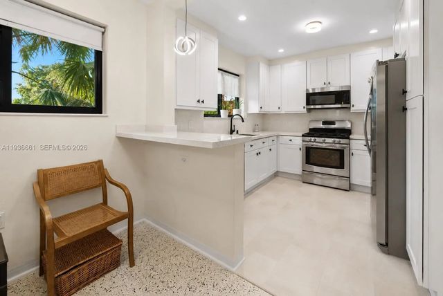 5 of 41 - 7517 Cutlass Avenue, North Bay Village, FL
