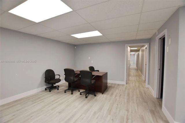 3 of 17 - 3911 Hollywood Boulevard #106, Hollywood, FL