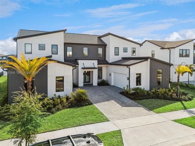 2 of 61 - 9720 Laurel Berry Drive, Orlando, FL