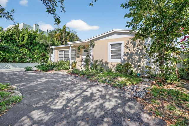 831 30th Court, West Palm Beach