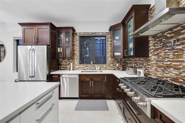 5 of 42 - 1404 Se 2nd Court, Fort Lauderdale, FL