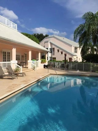 Photo of Listing #R11150627