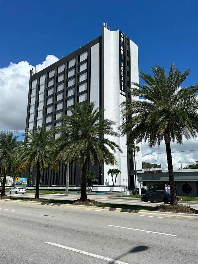 699 Ne 167th Street #9th Floor, North Miami Beach