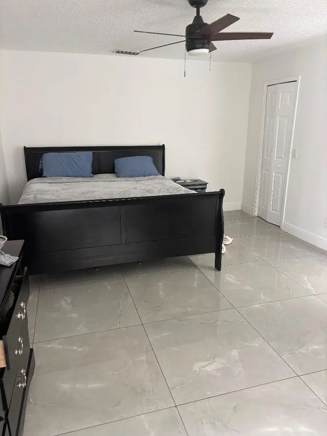 5 of 7 - 944 Sw Del Rio Boulevard, Port St. Lucie, FL