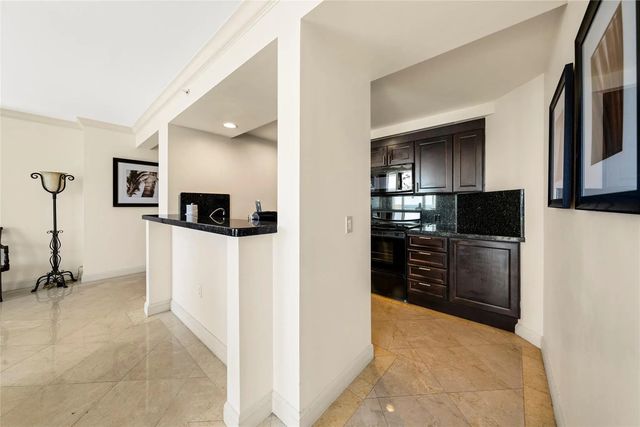 4 of 16 - 601 N Ft Lauderdale Bch Boulevard #1008, Fort Lauderdale, FL