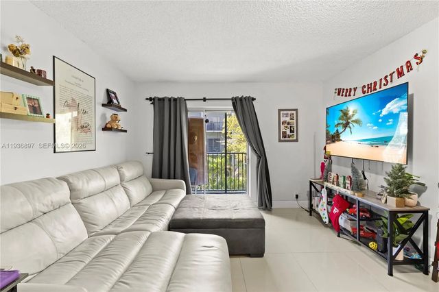 2 of 23 - 7501 Nw 16th Street #3303, Plantation, FL