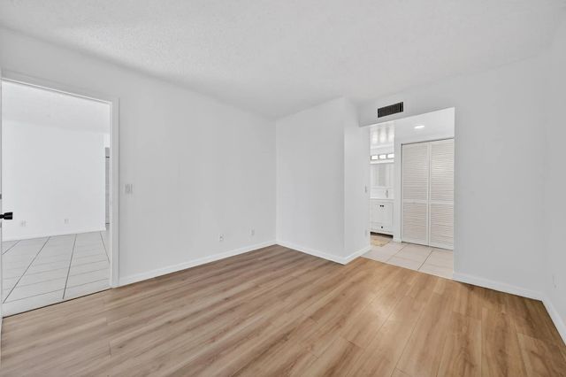 5 of 29 - 1679 Se Green Acres Circle #mm 102, Port St. Lucie, FL