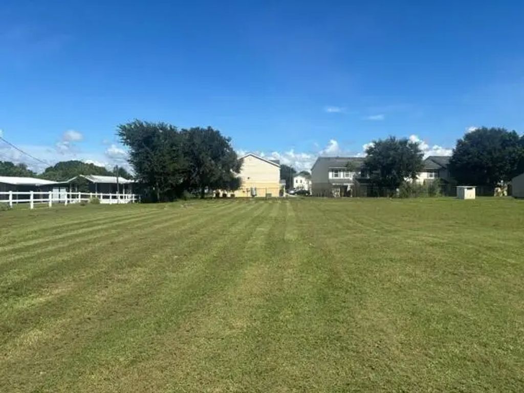 631 Se Us Highway 441, Okeechobee