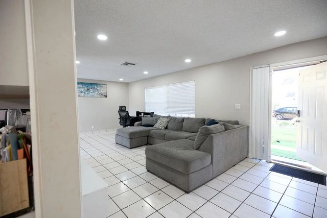 3 of 13 - 6597 Salem Street, North Lauderdale, FL